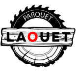 Mot blanc PARQUET incurvé au-dessus d'un grand cercle rouge sur fond noir, design minimaliste.